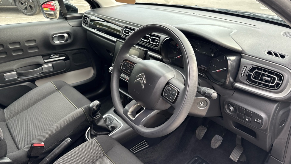 Citroen C3 1.2 PureTech Plus 5dr Petrol Hatchback - Image 11