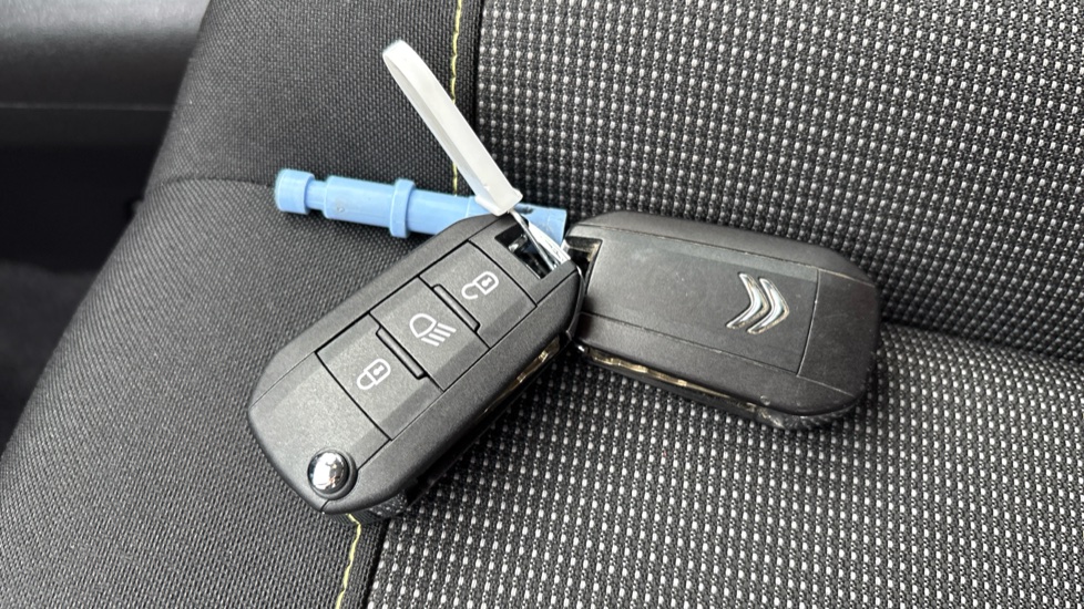 Citroen C3 1.2 PureTech Plus 5dr Petrol Hatchback - Image 20