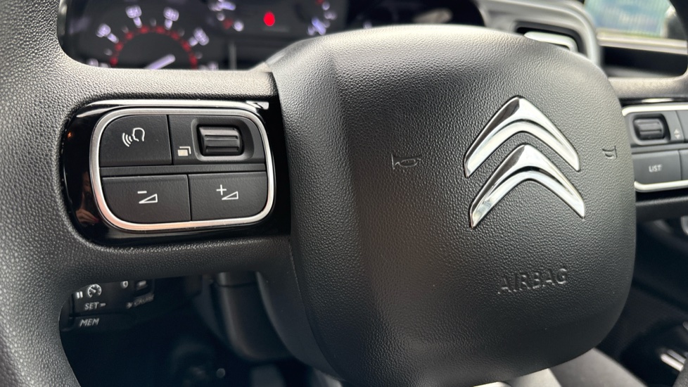 Citroen C3 1.2 PureTech Plus 5dr Petrol Hatchback - Image 25
