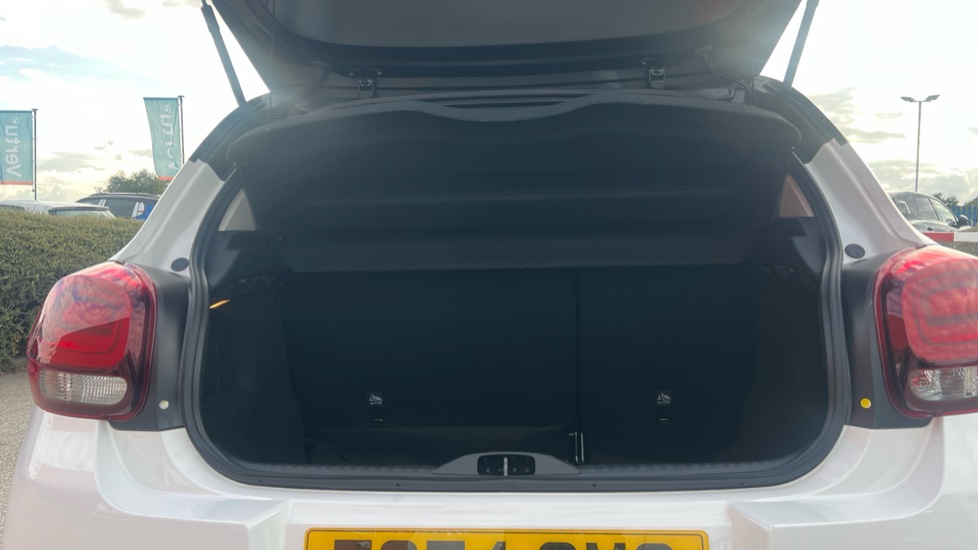 Citroen C3 1.2 PureTech Plus 5dr Petrol Hatchback - Image 4