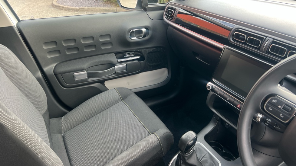 Citroen C3 1.2 PureTech Plus 5dr Petrol Hatchback - Image 14