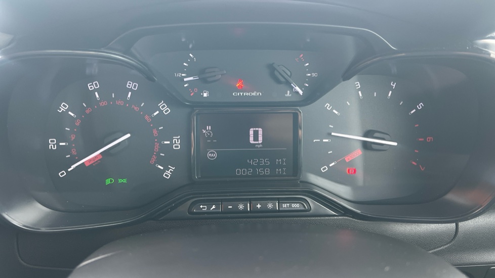 Citroen C3 1.2 PureTech Plus 5dr Petrol Hatchback - Image 18