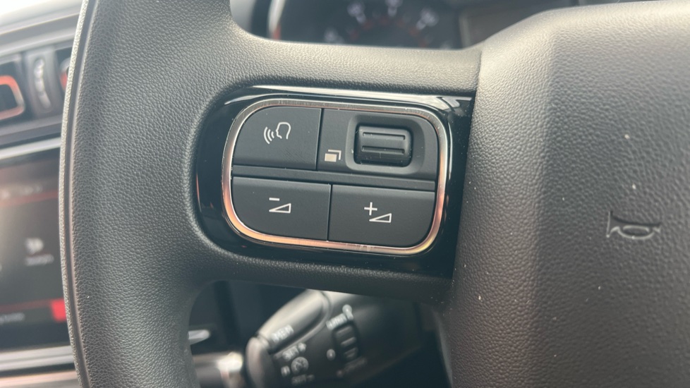 Citroen C3 1.2 PureTech Plus 5dr Petrol Hatchback - Image 32