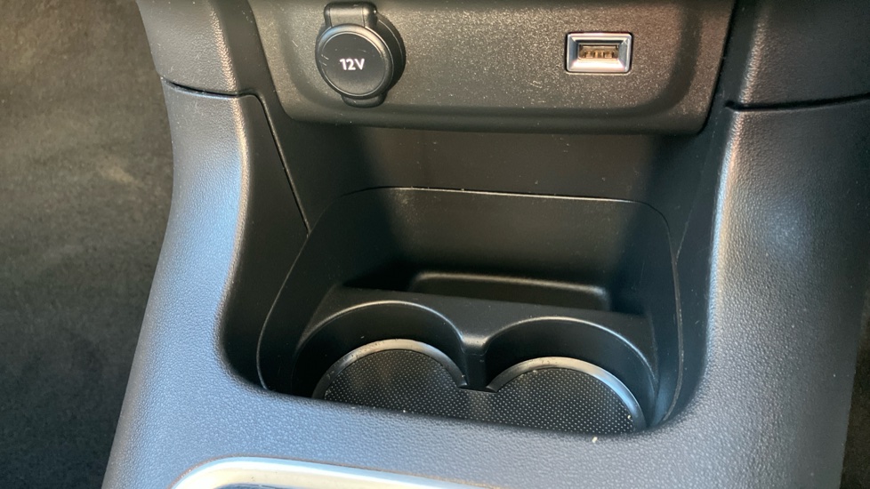 Citroen C3 1.2 PureTech Shine 5dr Petrol Hatchback - Image 29