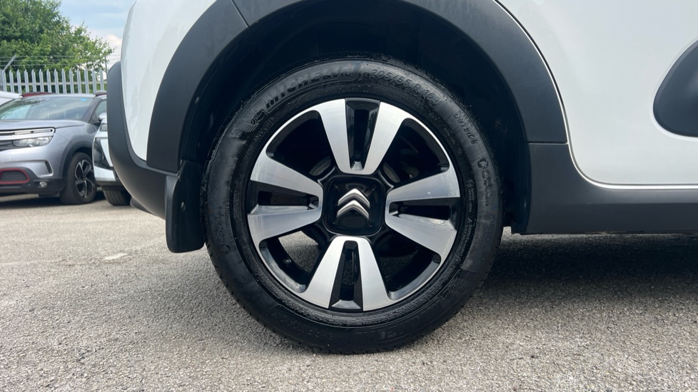 Citroen C3 1.2 PureTech C-Series Edition 5dr Petrol Hatchback - Image 7