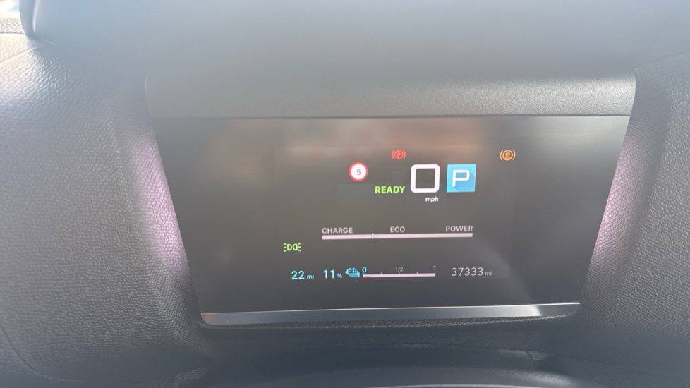 Citroen C4 X 100kW Shine Plus 50kWh 4dr Auto Electric Saloon - Image 18