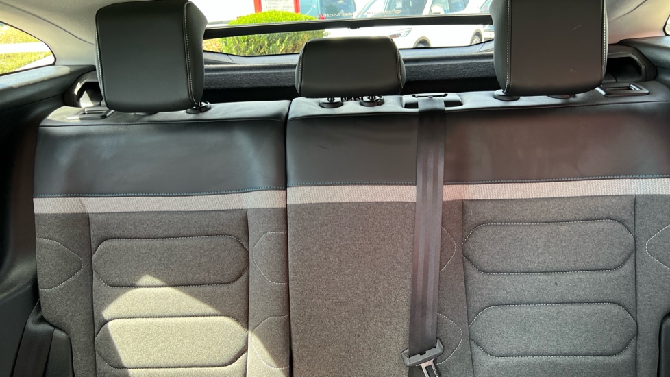 Citroen C4 100kW Shine 50kWh 5dr Auto Electric Hatchback - Image 15