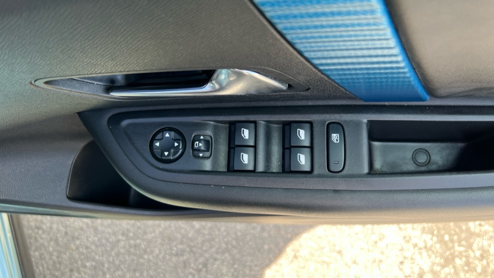 Citroen C4 100kW Shine 50kWh 5dr Auto Electric Hatchback - Image 27