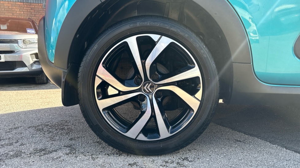 Citroen C3 1.2 PureTech Shine Plus 5dr Petrol Hatchback - Image 7