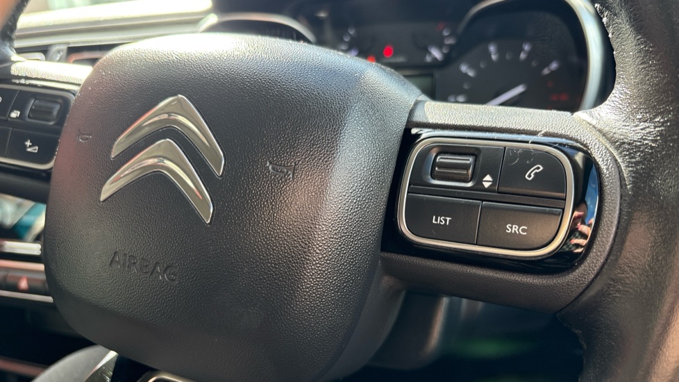 Citroen C3 1.2 PureTech Shine Plus 5dr Petrol Hatchback - Image 28