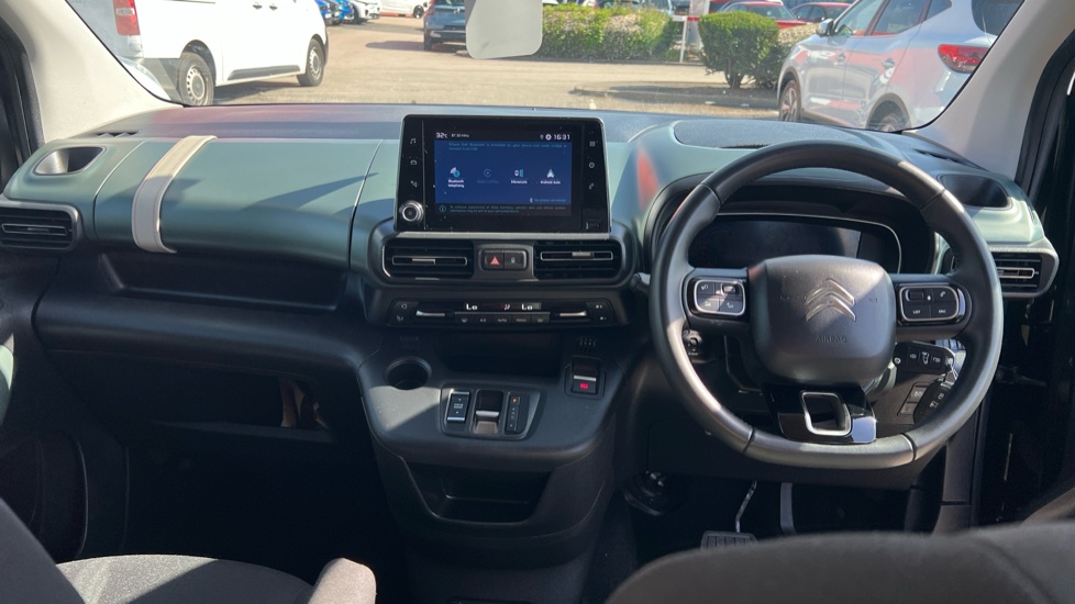 Citroen Berlingo 100kW Flair XTR M 50kWh 5dr Auto Electric Estate - Image 10