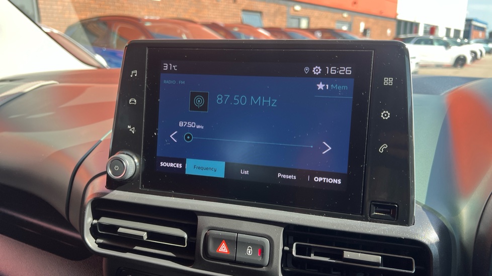 Citroen Berlingo 100kW Flair XTR M 50kWh 5dr Auto Electric Estate - Image 12