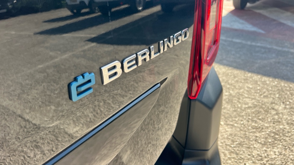 Citroen Berlingo 100kW Flair XTR M 50kWh 5dr Auto Electric Estate - Image 19