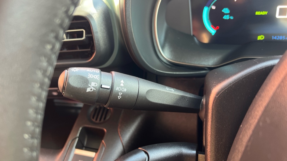 Citroen Berlingo 100kW Flair XTR M 50kWh 5dr Auto Electric Estate - Image 23