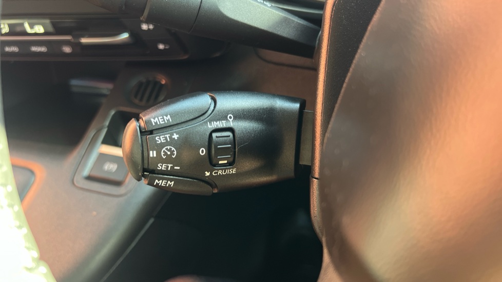 Citroen Berlingo 100kW Flair XTR M 50kWh 5dr Auto Electric Estate - Image 24