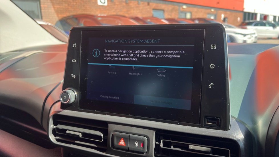 Citroen Berlingo 100kW Flair XTR M 50kWh 5dr Auto Electric Estate - Image 29