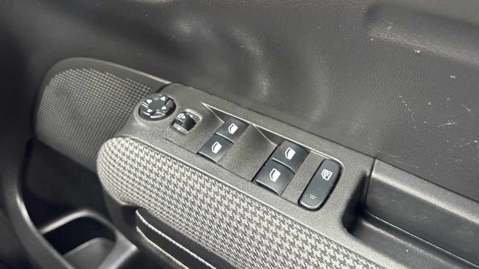 Citroen C3 Aircross 1.2 PureTech Flair 5dr Petrol Hatchback - Image 26