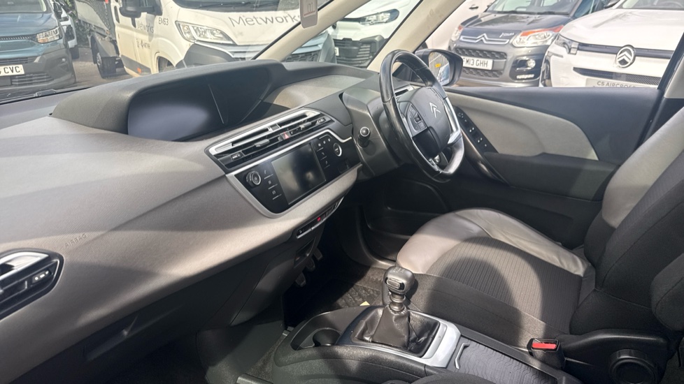 Citroen C4 Space Tourer 1.5 BlueHDi 130 Flair 5dr Diesel Estate - Image 9