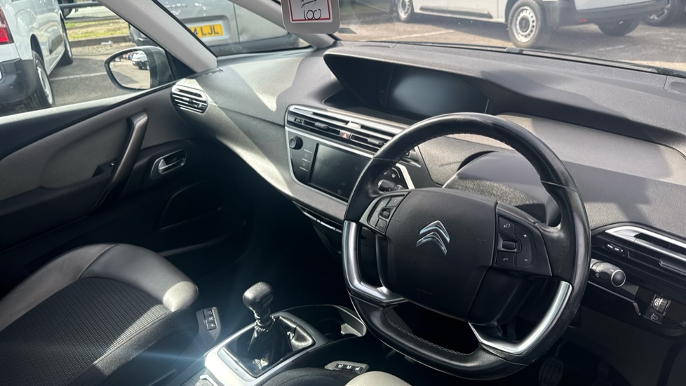 Citroen C4 Space Tourer 1.5 BlueHDi 130 Flair 5dr Diesel Estate - Image 11