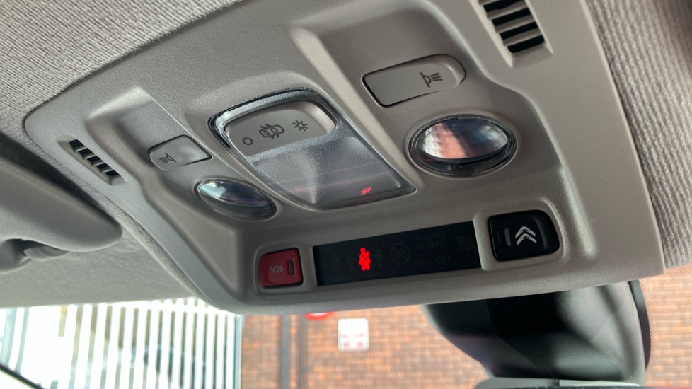Citroen C3 1.2 PureTech 83 Flair Plus 5dr Petrol Hatchback - Image 37