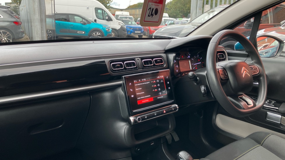 Citroen C3 1.2 PureTech Shine 5dr Petrol Hatchback - Image 9