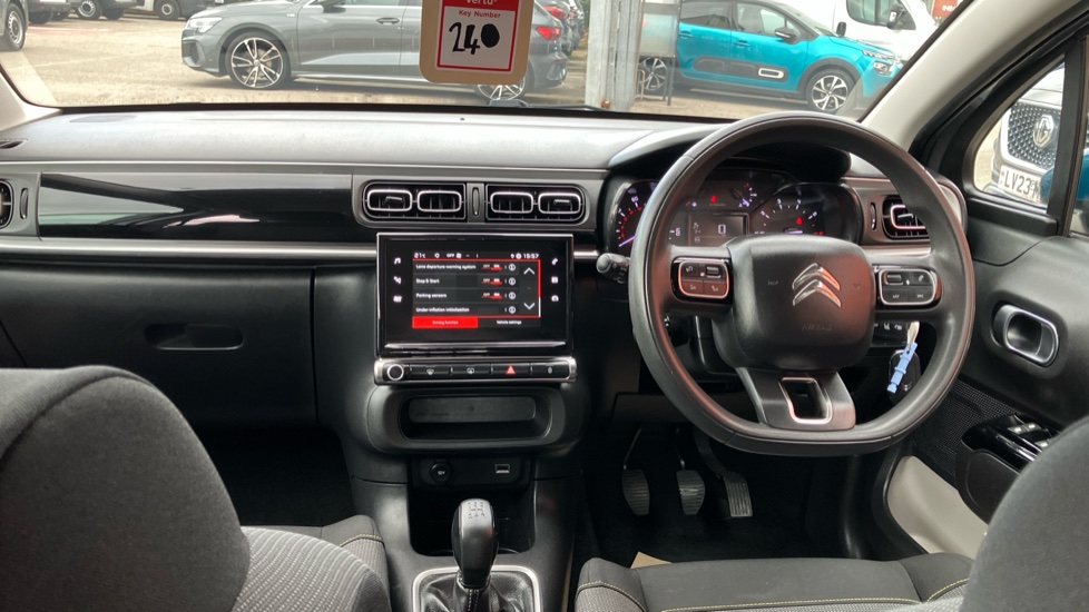 Citroen C3 1.2 PureTech Shine 5dr Petrol Hatchback - Image 10