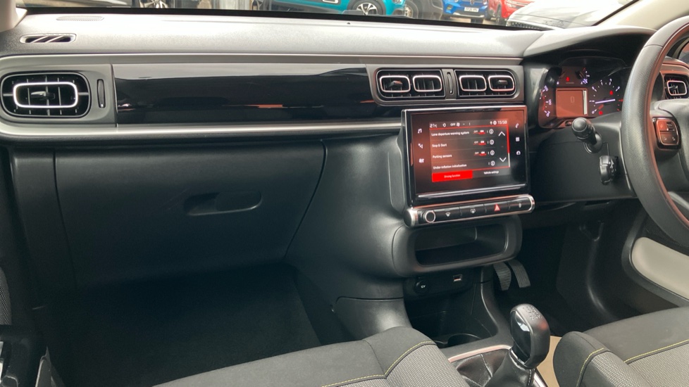 Citroen C3 1.2 PureTech Shine 5dr Petrol Hatchback - Image 14