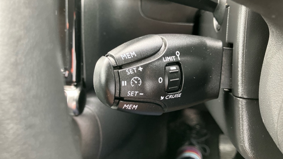 Citroen C3 1.2 PureTech Shine 5dr Petrol Hatchback - Image 34