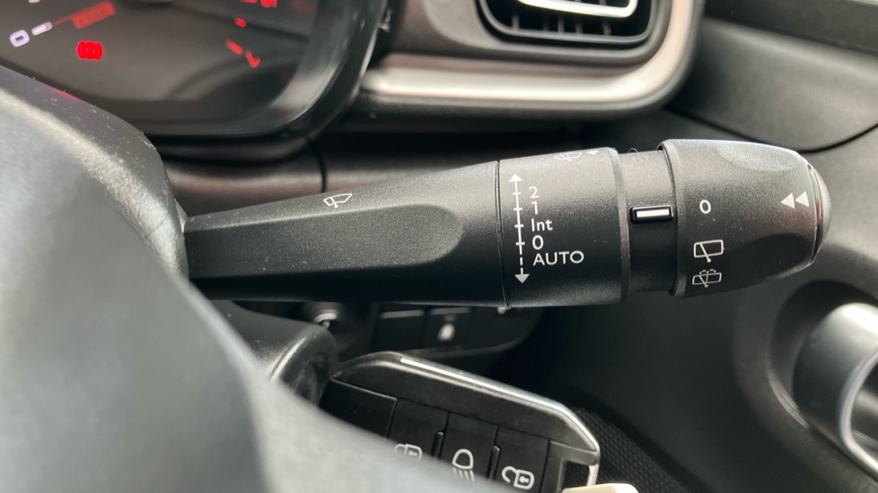 Citroen C3 1.2 PureTech Shine 5dr Petrol Hatchback - Image 36