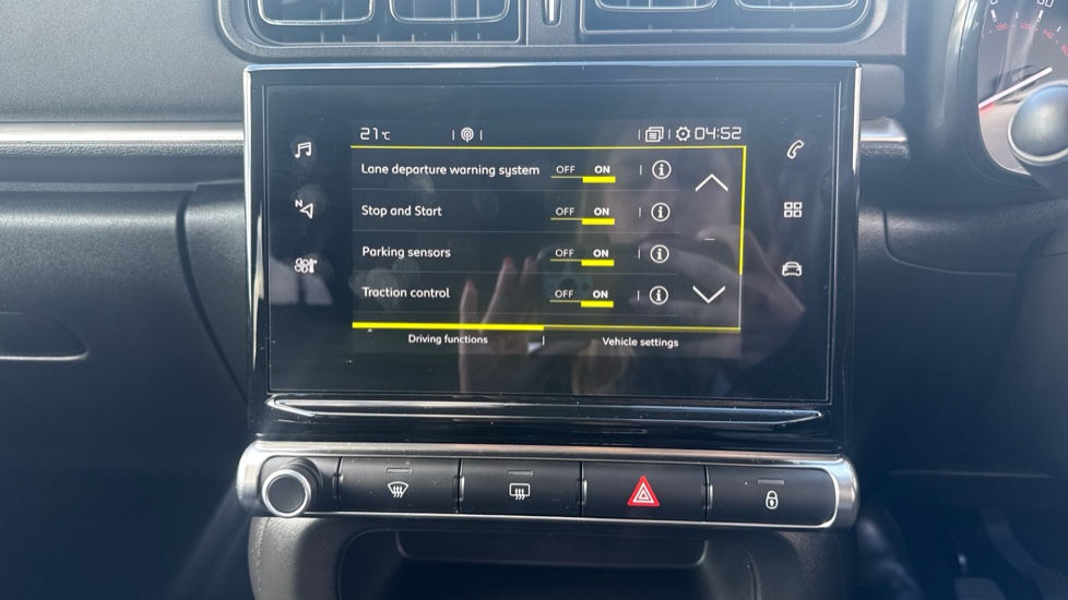 Citroen C3 1.2 PureTech C-Series Edition 5dr Petrol Hatchback - Image 31