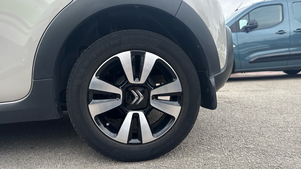 Citroen C3 1.2 PureTech C-Series Edition 5dr Petrol Hatchback - Image 7