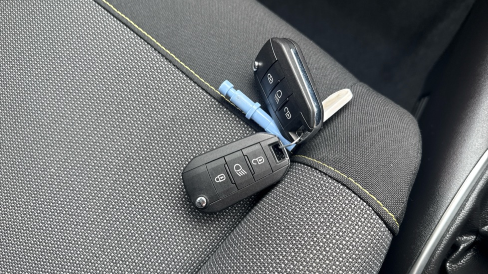 Citroen C3 1.2 PureTech C-Series Edition 5dr Petrol Hatchback - Image 20