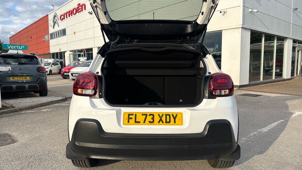 Citroen C3 1.2 PureTech Shine Plus 5dr Petrol Hatchback - Image 4