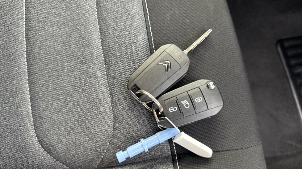 Citroen C3 1.2 PureTech Shine Plus 5dr Petrol Hatchback - Image 20