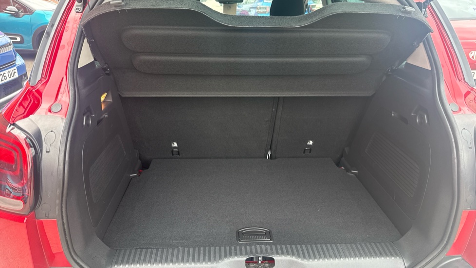 Citroen C3 Aircross 1.2 PureTech 110 Shine 5dr Petrol Hatchback - Image 4