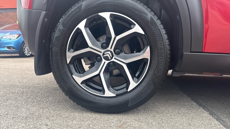Citroen C3 Aircross 1.2 PureTech 110 Shine 5dr Petrol Hatchback - Image 7