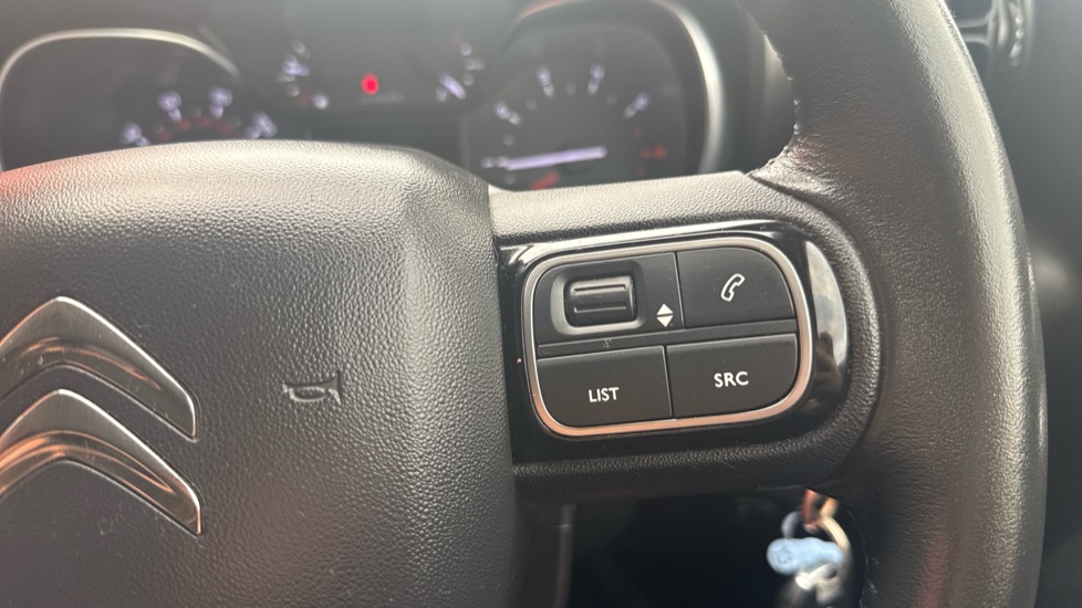 Citroen C3 Aircross 1.2 PureTech 110 Shine 5dr Petrol Hatchback - Image 23