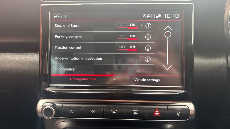 Citroen C3 Aircross 1.2 PureTech 110 Shine 5dr Petrol Hatchback - Image 32