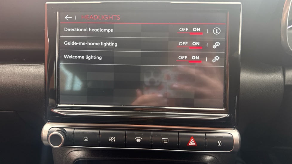 Citroen C3 Aircross 1.2 PureTech 110 Shine 5dr Petrol Hatchback - Image 33
