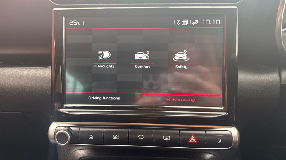 Citroen C3 Aircross 1.2 PureTech 110 Shine 5dr Petrol Hatchback - Image 34