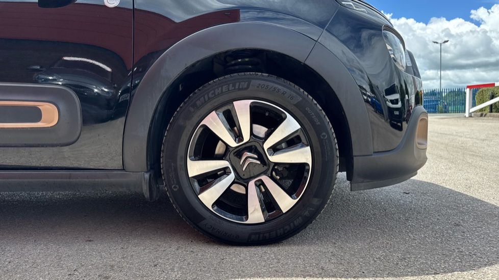 Citroen C3 1.2 PureTech C-Series Edition 5dr Petrol Hatchback - Image 7