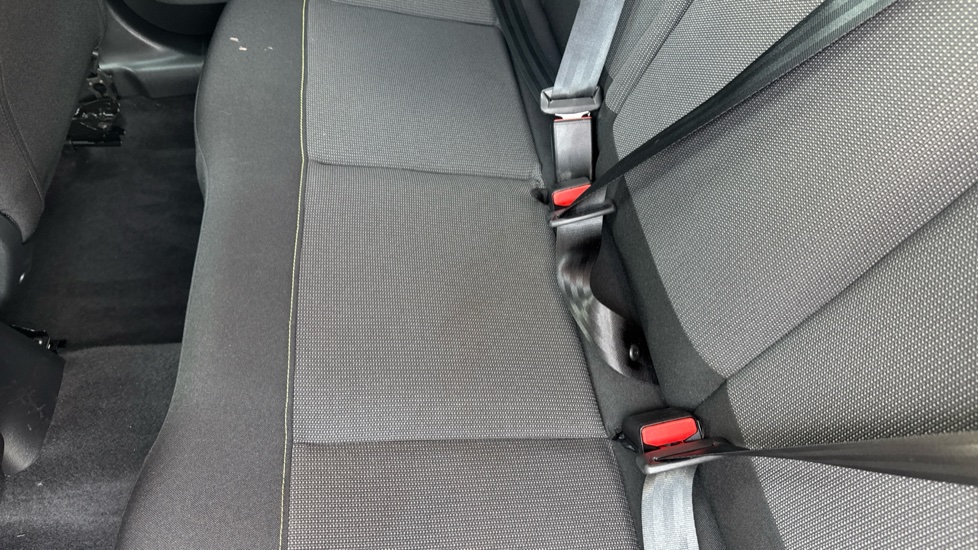 Citroen C3 1.2 PureTech C-Series Edition 5dr Petrol Hatchback - Image 17
