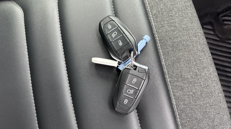 Citroen C3 Aircross 1.5 BlueHDi Max 5dr Diesel Hatchback - Image 20