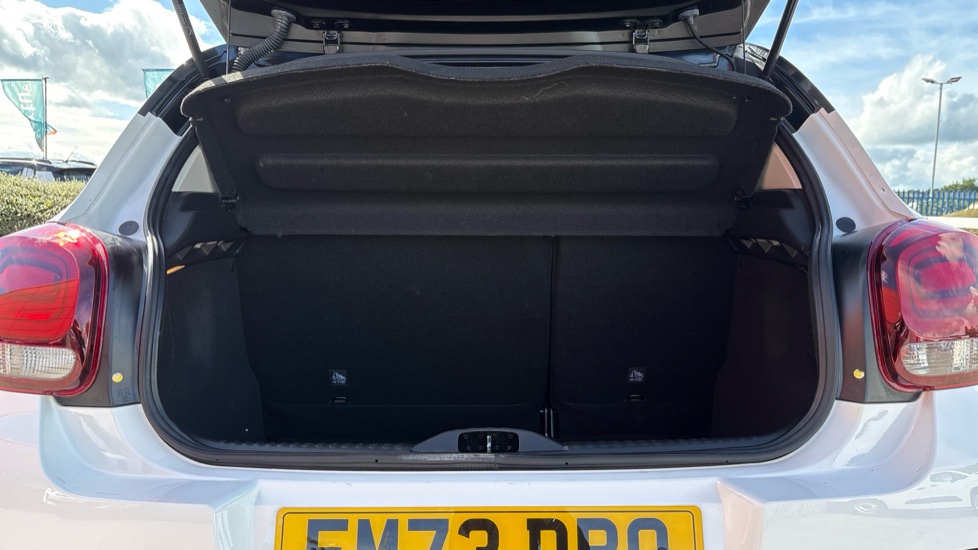 Citroen C3 1.2 PureTech Plus 5dr Petrol Hatchback - Image 4