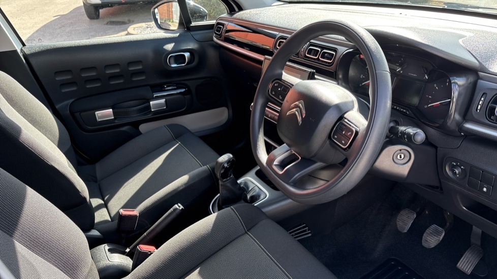 Citroen C3 1.2 PureTech Plus 5dr Petrol Hatchback - Image 11