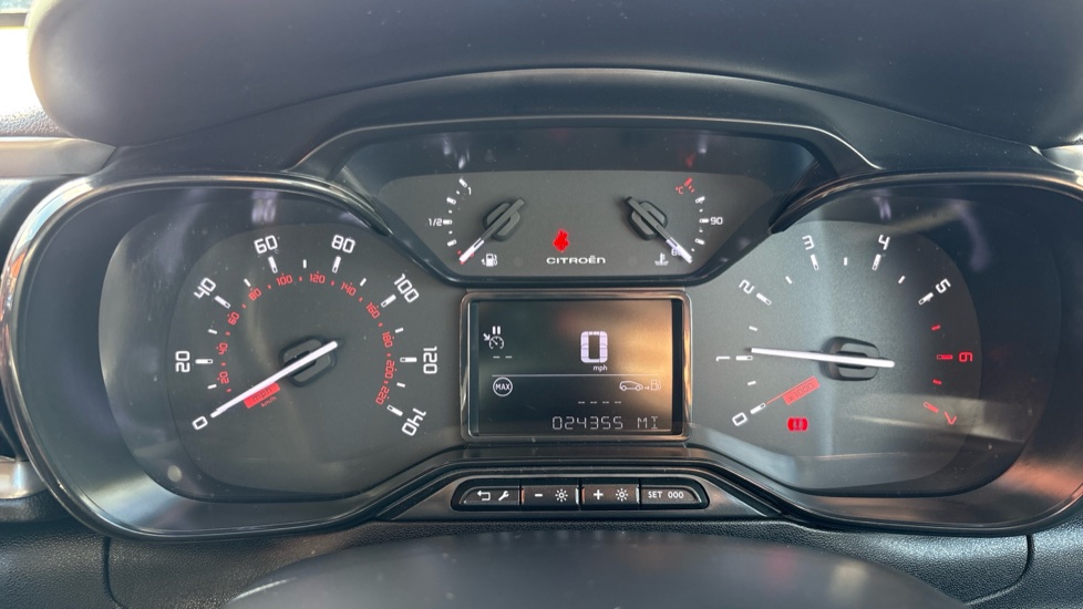 Citroen C3 1.2 PureTech Plus 5dr Petrol Hatchback - Image 18
