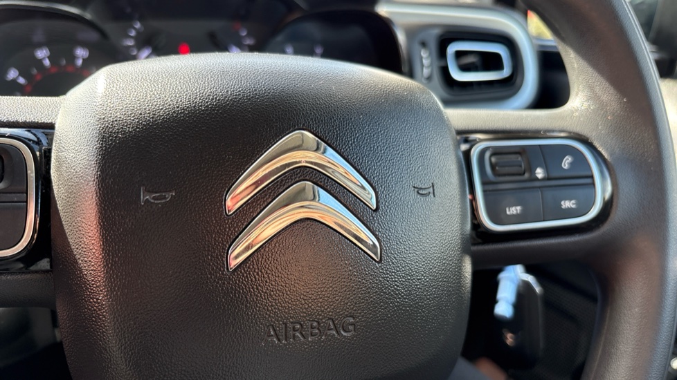 Citroen C3 1.2 PureTech Plus 5dr Petrol Hatchback - Image 30