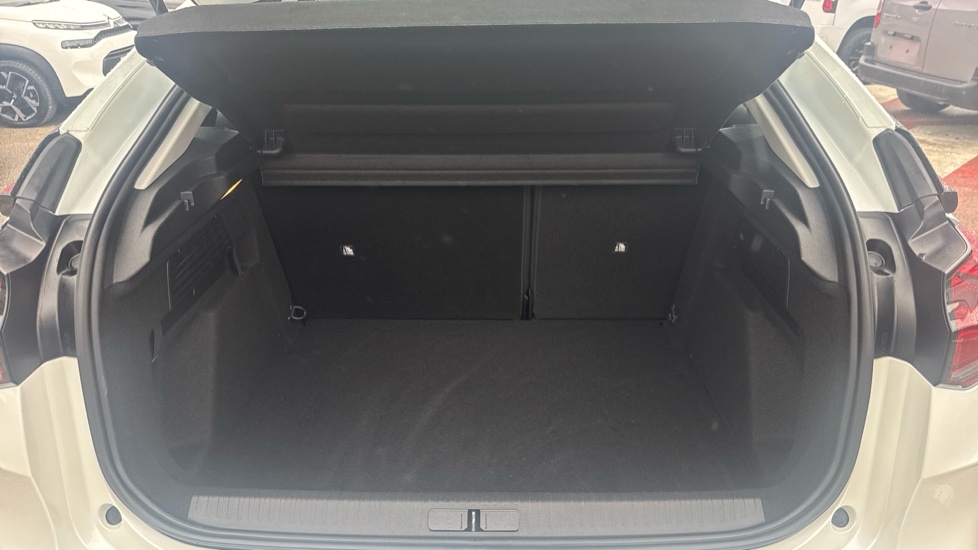 Citroen C4 1.2 PureTech You 5dr Petrol Hatchback - Image 4