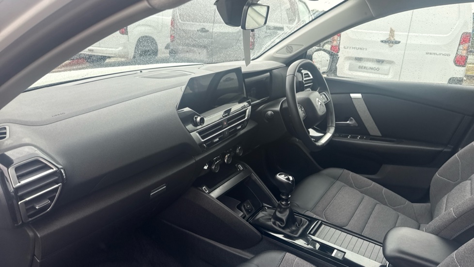 Citroen C4 1.2 PureTech You 5dr Petrol Hatchback - Image 9