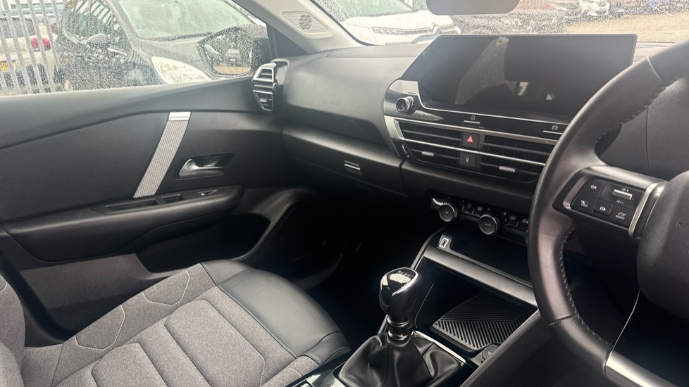 Citroen C4 1.2 PureTech You 5dr Petrol Hatchback - Image 14